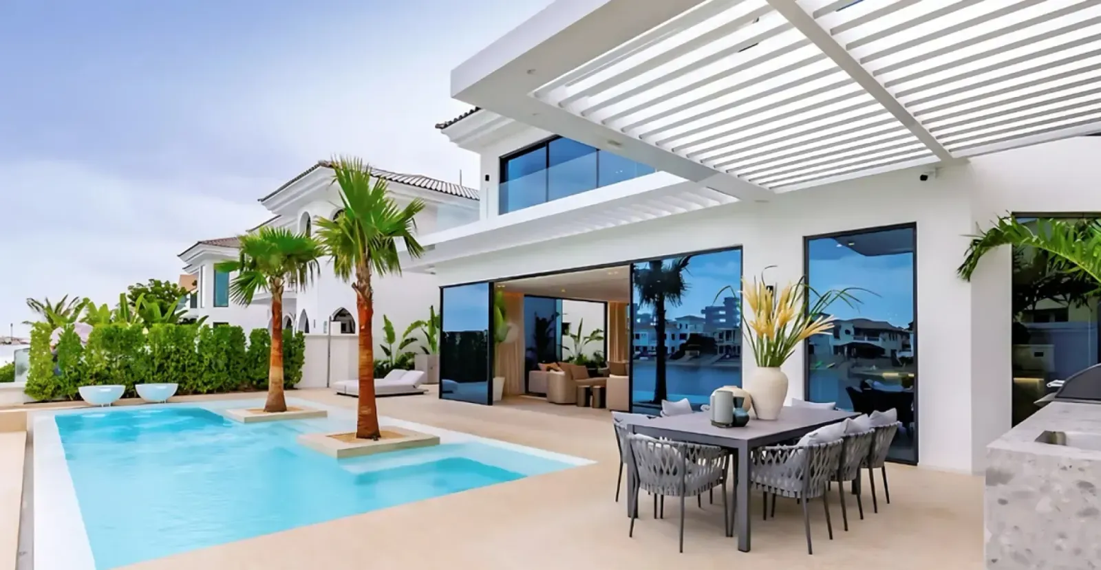 Signature Luxury on the Palm